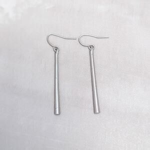 Vintage Dangle Earrings Matte Silver Tone Drop Dangle 1.5" - Fair Condition